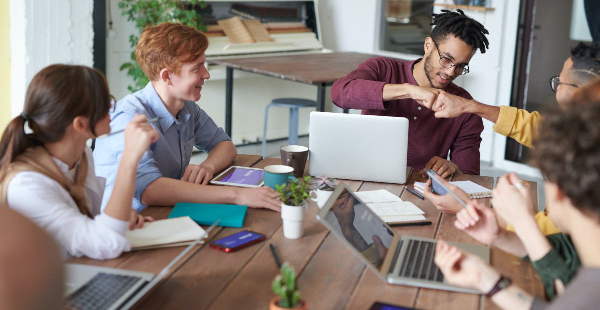 DEEP ACTING: COME ESSERE FELICE SUL LAVORO